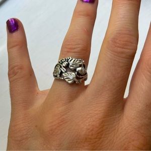 Vintage Sterling Silver Leaf Ring